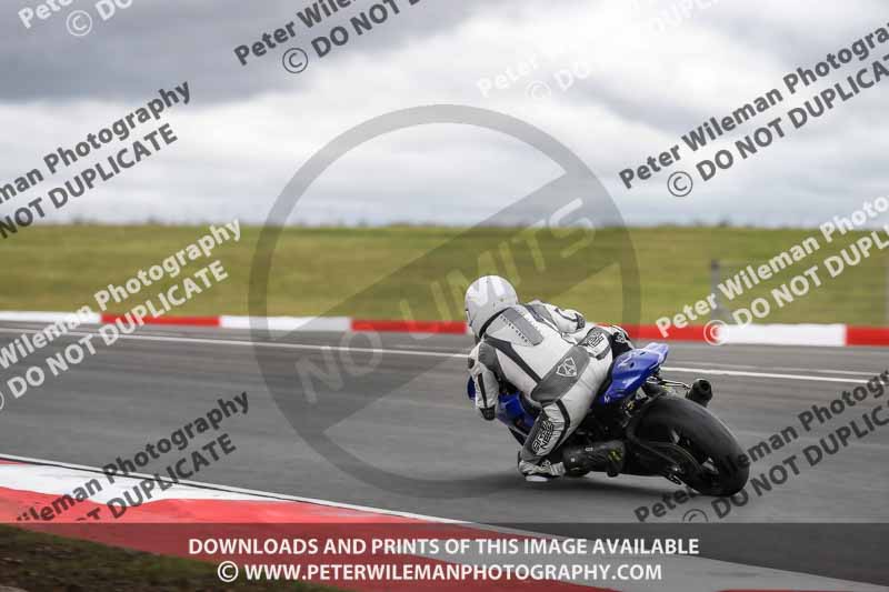 cadwell no limits trackday;cadwell park;cadwell park photographs;cadwell trackday photographs;enduro digital images;event digital images;eventdigitalimages;navarra;no limits trackdays;peter wileman photography;racing digital images;trackday digital images;trackday photos